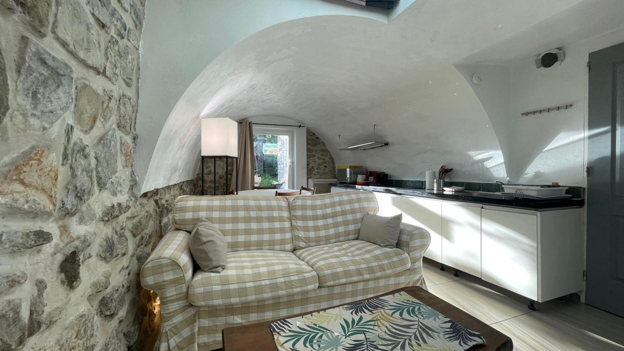 Le Doolie'S Biarritz - Panglao Garden Wifi Tv Bbq Apartman Kültér fotó